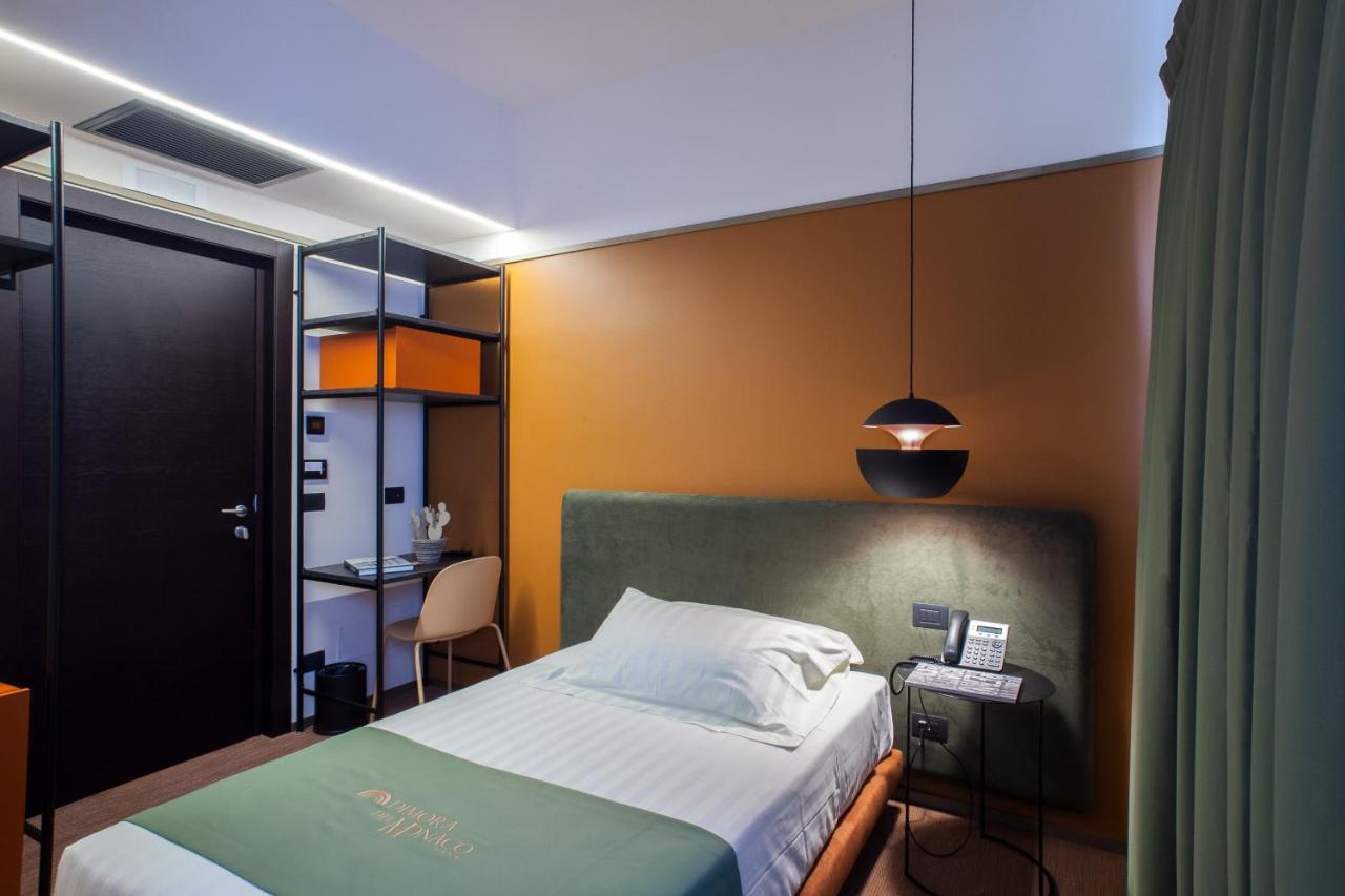Single Room with French Bed - Non-Smoking,970678141:JPEG