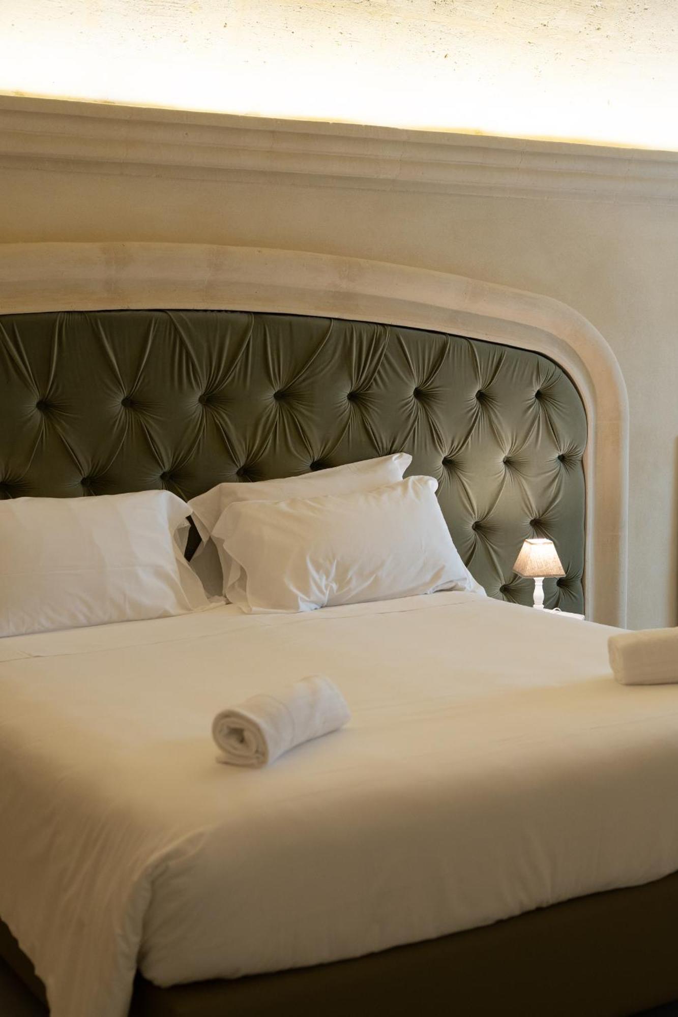 Deluxe Junior Suite,1758435933:JPEG
