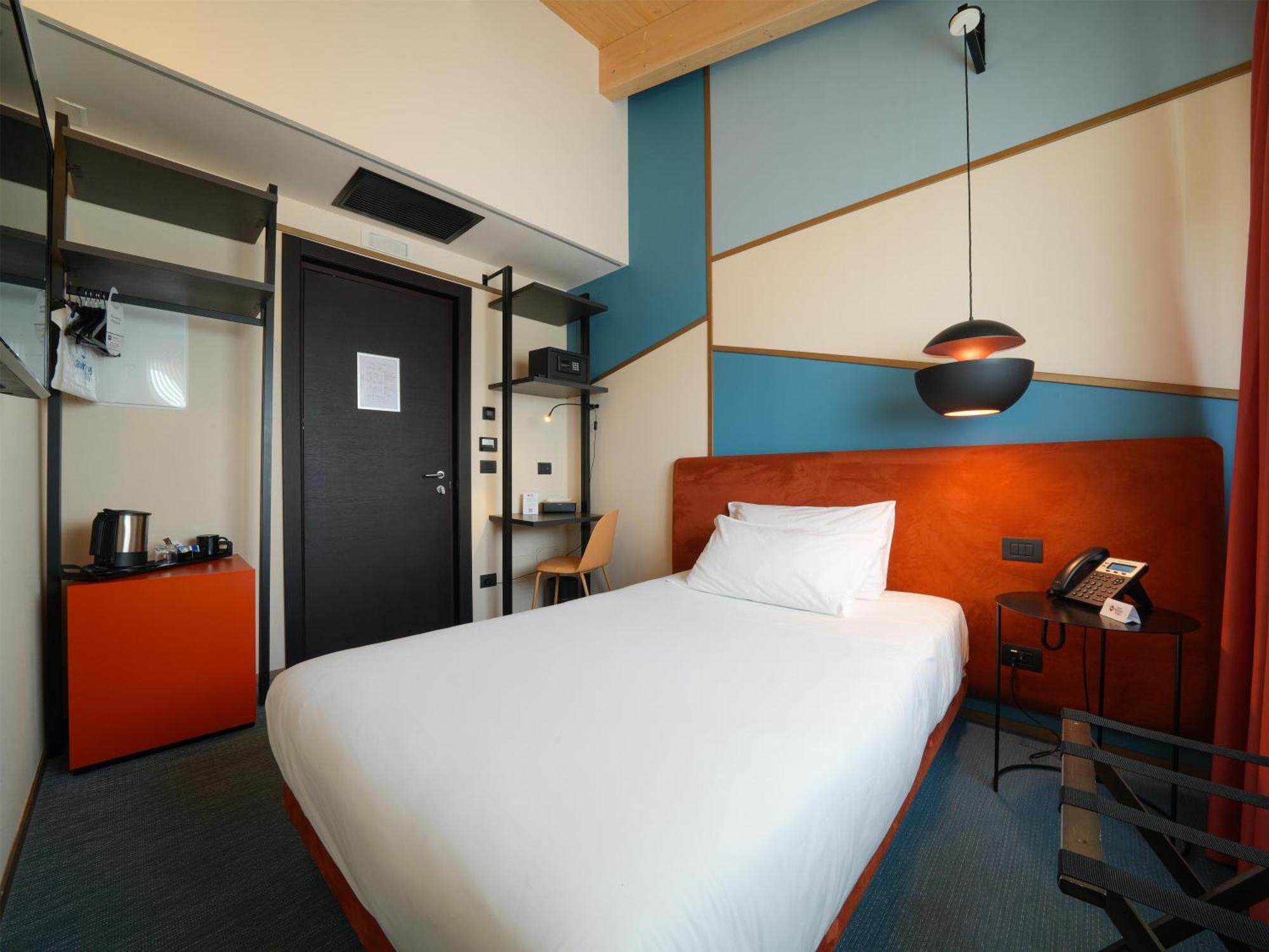 Camera Singola con Letto Francese - Non Fumatori